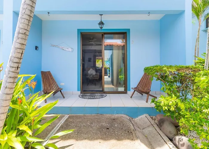 - Laguna Azul Poolside Apartamento Coco